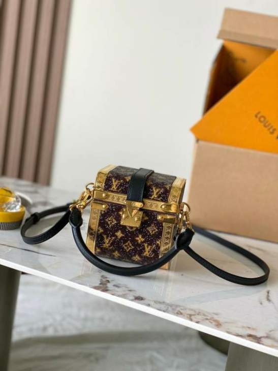 Picture of Louis Vuitton Handbags _SKUfw212757835fw